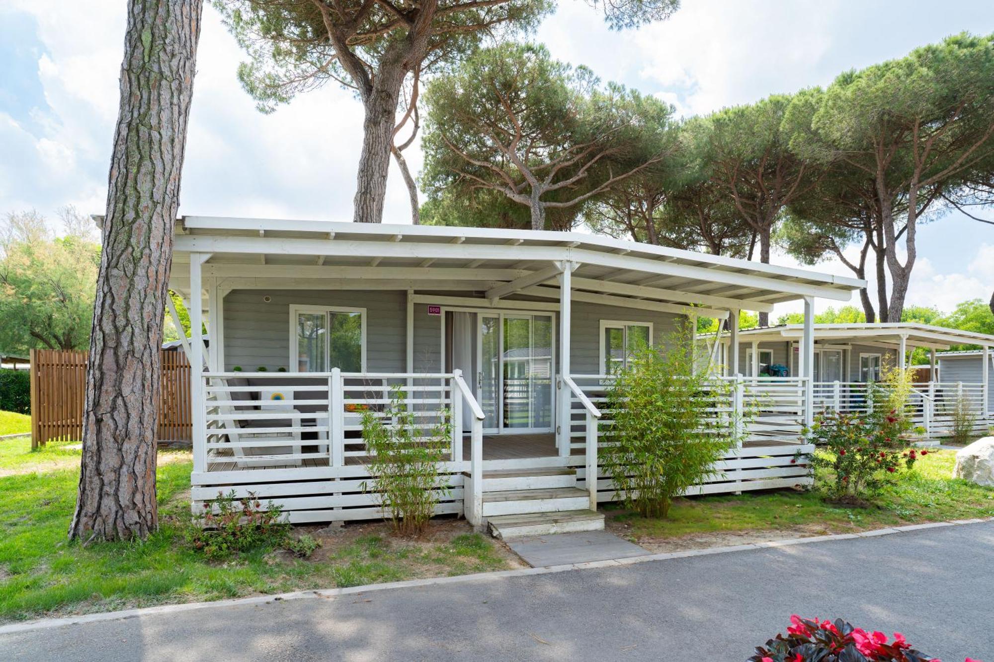 Hotel Club Del Sole Adriano Family Collection Punta Marina Exterior foto