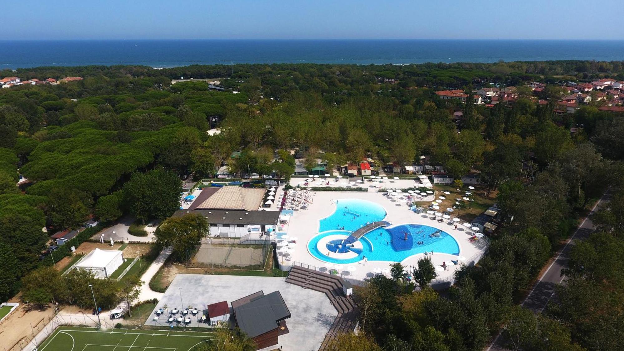 Hotel Club Del Sole Adriano Family Collection Punta Marina Exterior foto